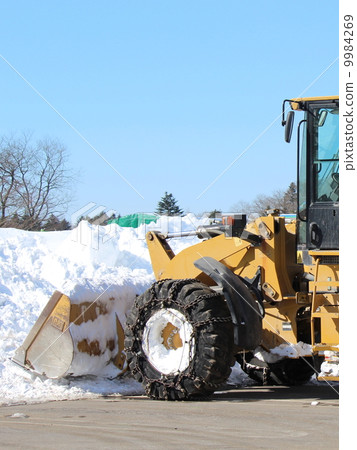 推土機在輕井澤下雪 推土機在輕井澤下雪 9984269