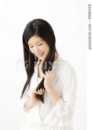 Hair Care · Women 9986458
