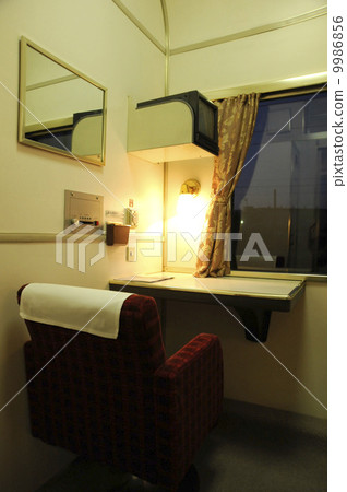 雙床豪華一張床（單人間睡覺） 9986856