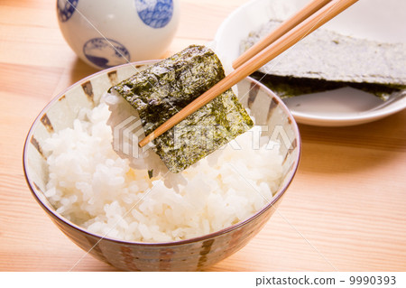 經驗豐富的紫菜海藻 經驗豐富的紫菜海藻 9990393