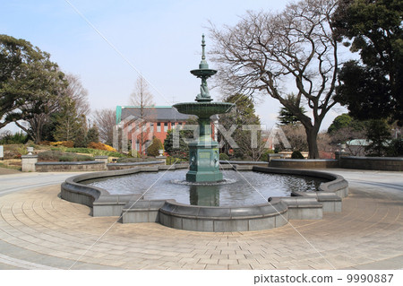 Hill park where the harbor can be seen · fountain square Hill park where the harbor can be seen · fountain square 9990887