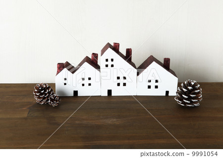 Image of the city: houses, apartments, condominiums 9991054