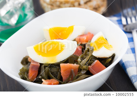 Seaweed salad Seaweed salad 10002555