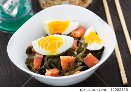 Seaweed salad Seaweed salad 10002556