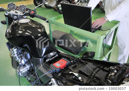 Maintenance of motorcycle Maintenance of motorcycle 10003037