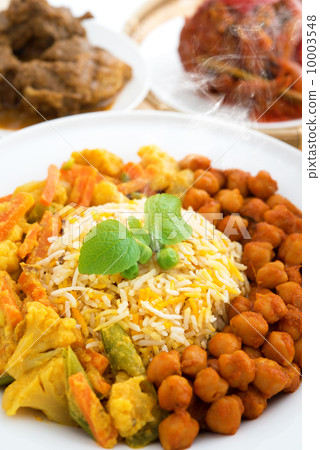 Hot fresh biryani rice 10003548