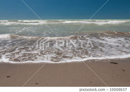 Ground swell in the sea 10008637