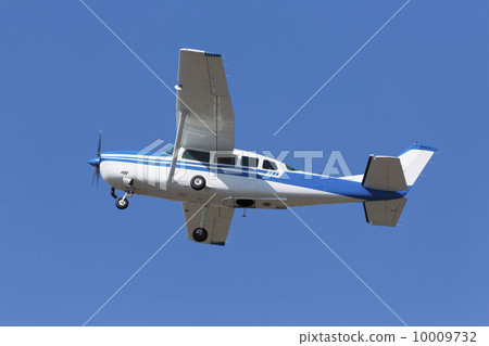 飛行藍天的小機器 飛行藍天的小機器 10009732