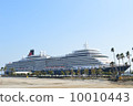 Queen Elizabeth Japan's first port of call (Marine Port Kagoshima) 10010443