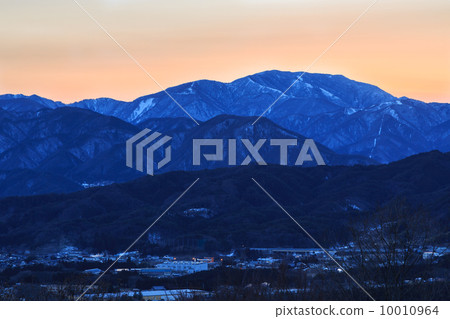 Ena mountain in winter stained in sunset 10010964