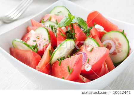 Tomato Salad 10012441