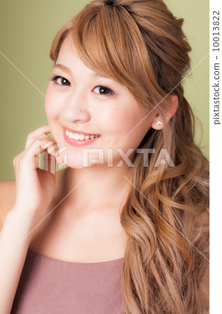 Party makeup 10013822