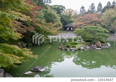 Samcheon皇宮在南池塘 Samcheon皇宮在南池塘 10014087