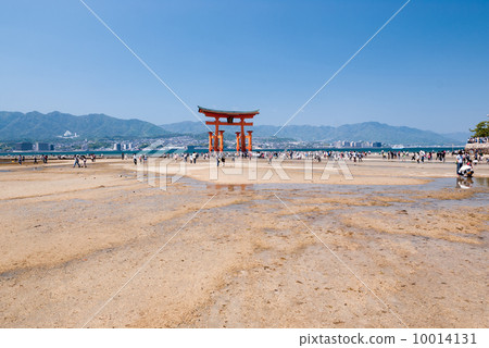 Itsukushima Shrine Otorii Itsukushima Shrine Otorii 10014131