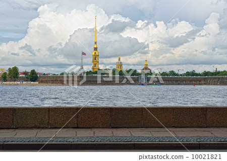 Fortness of St. Peter and Pavel and river Neva in St-Petersburg, 10021821