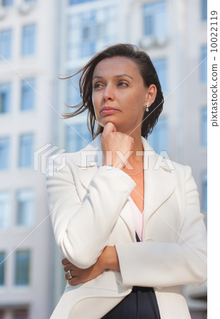Beautiful businesswoman Beautiful businesswoman 10022119
