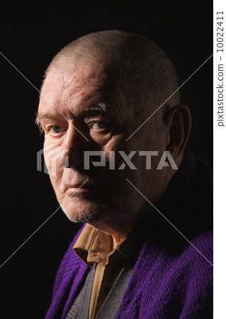 serious old man 10022411
