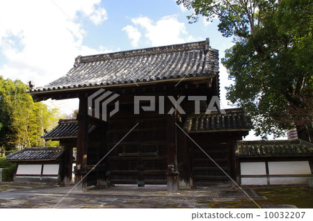 Old Yamaguchi clan government gate front side 10032207