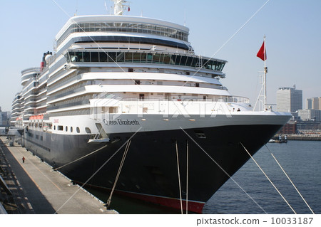 伊麗莎白女王的第一個入口 10033187