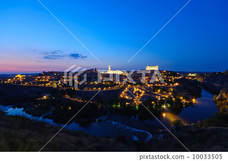 西班牙古都托萊多的夜景 西班牙古都托萊多的夜景 10033505