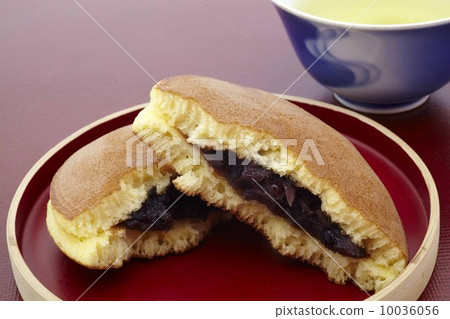 Dorayaki, Japanese sweets, confectionery, sweets Dorayaki, Japanese sweets, confectionery, sweets 10036056