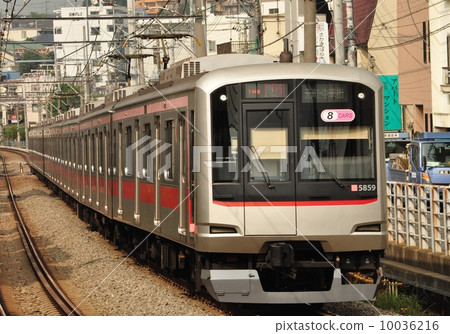 火車穿過鐵路 火車穿過鐵路 10036216