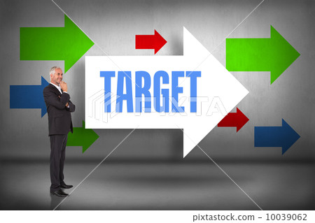 Target against arrows pointing 10039062
