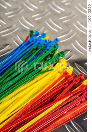 Set colored cable ties, close up 10043230