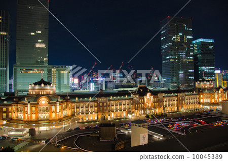 Tokyo Station Marunouchi entrance 10045389
