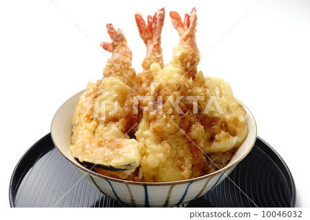 Bowl of rice and fried fish 10046032