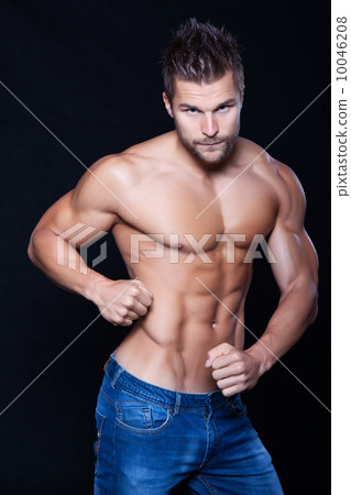 Young muscular man 10046208