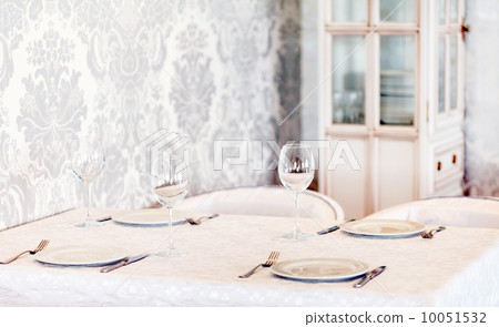 restaurant interior 10051532
