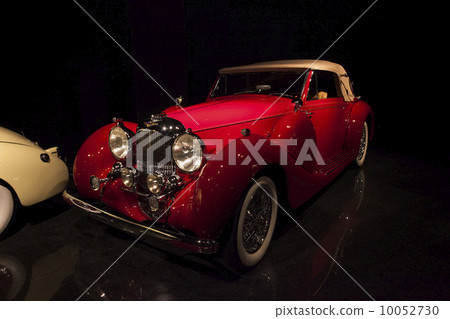 Vintage 1939 Lagonda V-12 Drophead Coupe red auto  10052730