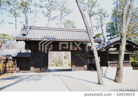 Edo Toyodono garden Date house gate 10059059