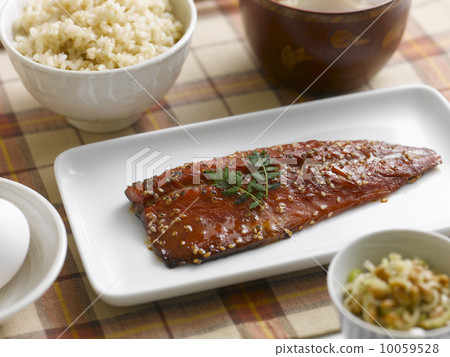 米林乾了 10059528