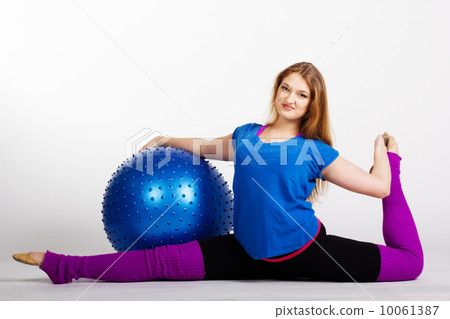 dancer girl 10061387