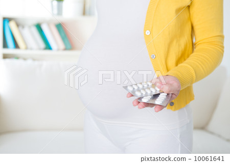 Maternal supplements. 10061641