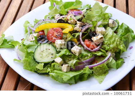salad with fresh vegetables 10061731
