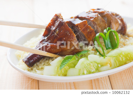 Roasted duck rice 10062132