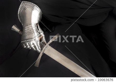 Knight's metal glove 10063676