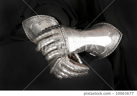 Knight's metal glove 10063677