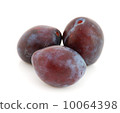 Plums 10064398