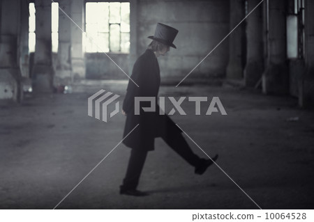 Man in black Man in black 10064528