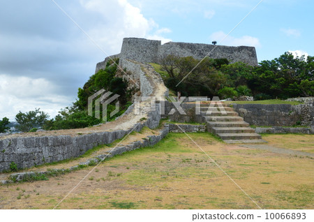 世界遺產·Katsuren城堡遺址(Ukima Prefecture Urumaichi Katsunahi South-Asahara) 世界遺產·Katsuren城堡遺址(Ukima Prefecture Urumaichi Katsunahi South-Asahara) 10066893