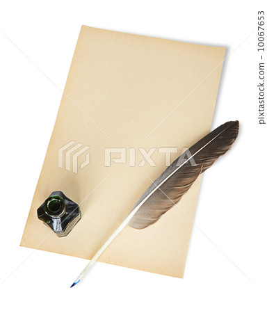 Feather, ink and sheet of old paper Feather, ink and sheet of old paper 10067653