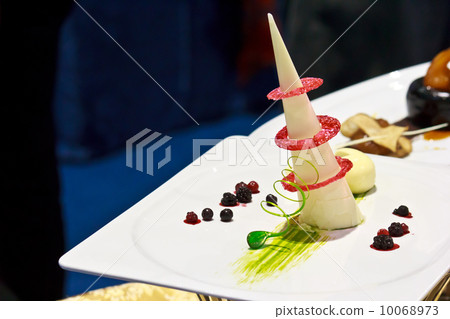 delicious dessert 6 10068973