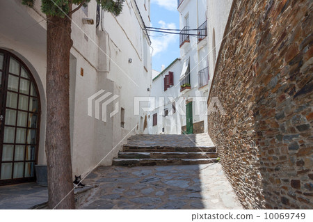 A white houses on street of Catalonia, Spain A white houses on street of Catalonia, Spain 10069749