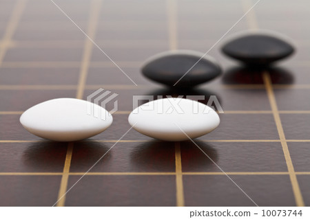 few stones during go game playing 10073744