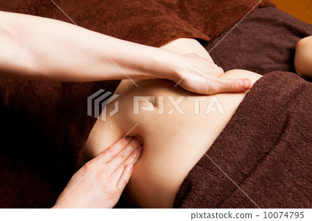 Beauty (treatment scenery by genuine professional esthetician) Beauty (treatment scenery by genuine professional esthetician) 10074795