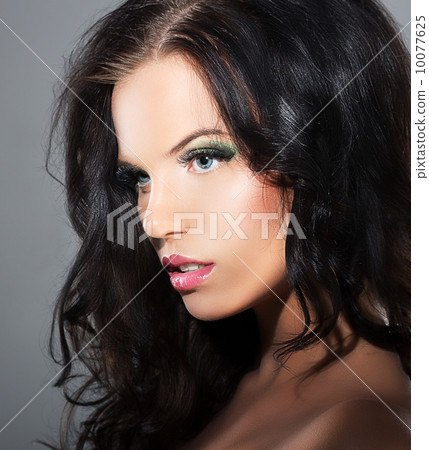 Fascination. Sophistication. Profile of Luxurious Lovely Brunette 10077625